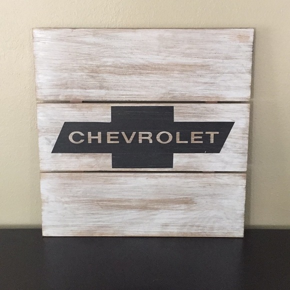 Chevrolet Other - 🆕 Chevrolet Wooden Wall Art, 18”W x 18”L x .25”D